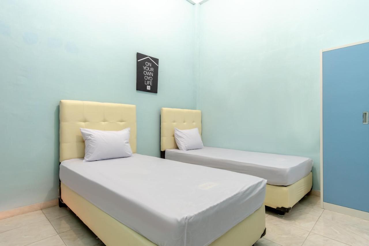 Oyo Life 2158 Arista Syariah Medan
