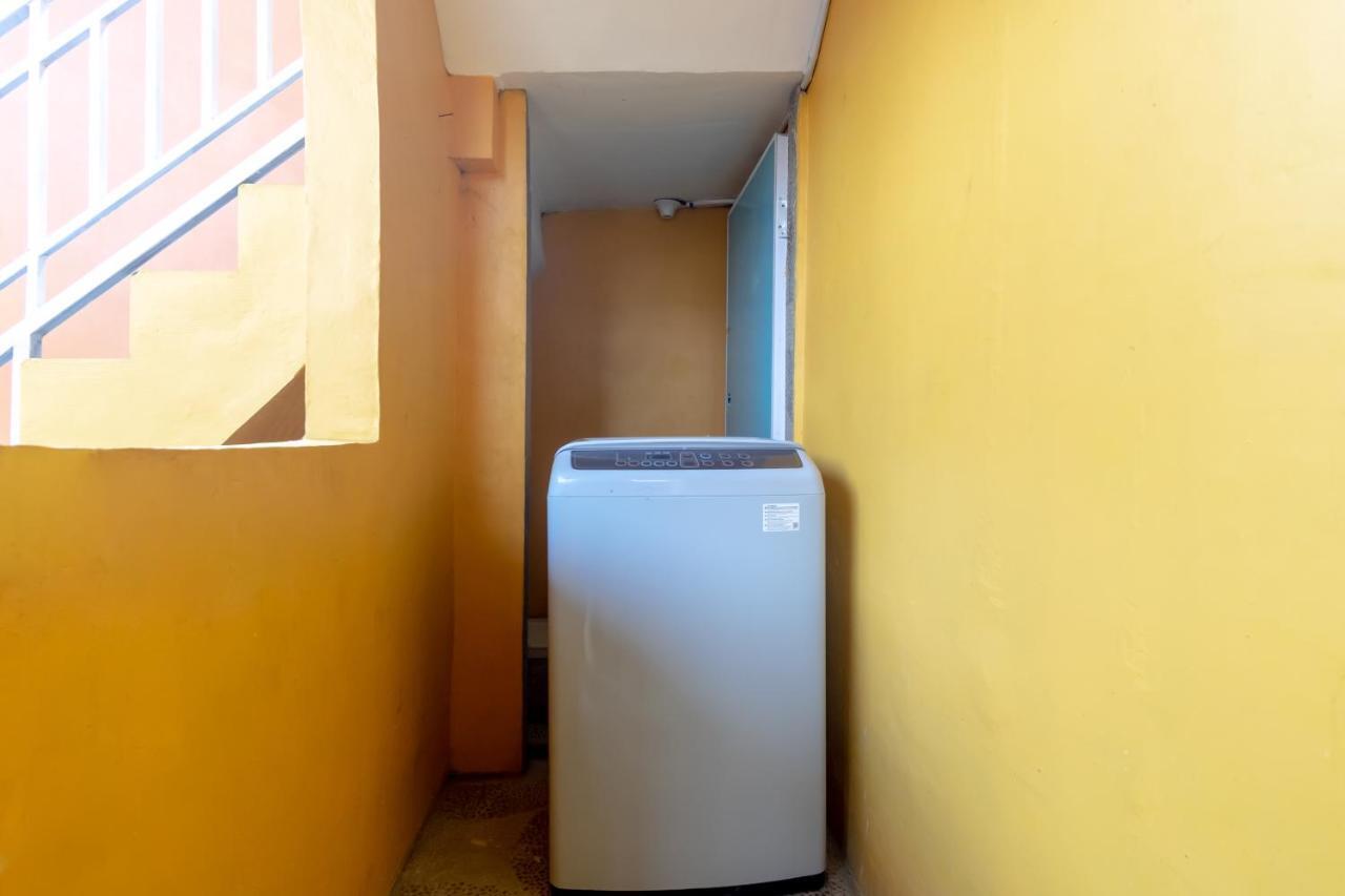 Oyo Life 2158 Arista Syariah Hotel